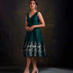 Anikha Instagram – 💚💚
@arun_payyadimeethal
@jo_makeup_artist
@stylestoriesbypriyanka
@gospelofdesign
@alkas_bridal
@shamnad_wedads
@shadowfx2021