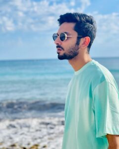Anirudh Ravichander Instagram - Wave after wave 🌊