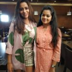 Anitha Sampath Instagram - @raizawilson at our Suntv office today...so happy to meet her..she was so casual and kind.. All the best for your movie #pyarpremakadhal... #anchoranitha #suntv #sunnews #anitha