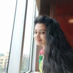 Anitha Sampath Instagram - #saturday #office #less_populated_officeday #nomakeup_look #washedhairselfie #anchoranitha #suntvnews