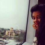 Anitha Sampath Instagram - #saturday #office #less_populated_officeday #nomakeup_look #washedhairselfie #anchoranitha #suntvnews