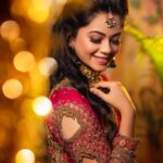 Anitha Sampath Instagram - 💗💗💗 Makeup @makeupby_rinu Click @rollinstudio_by_arvindraj Jewel @chennai_jazz Costume @sajna_bridal_wear_designer Studio @mottamaadi_space