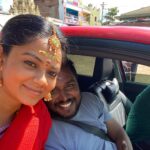 Anitha Sampath Instagram – Thanks for joining us in the shoot pappu❤️missed you in the past 20days of shoot🧡feeling refreshed after meeting you.thanks for the visit.chennai ah keten nu sollu🥰 @itsme_pg 
Thangame enna dhan thedi vandha niye😘

#dindugaldiaries Ayyampalayam