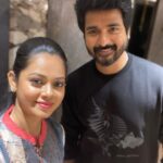 Anitha Sampath Instagram - அண்ணே💞 @sivakarthikeyan At RRR movie prelaunch event Happy meeting u anna😊 Sweetest soul❤️ #anithasampath #sivakarthikeyan #rrr