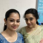 Anitha Sampath Instagram - Dream come true moment😃An ardent fan girl of @meenasagar16 mam! 😍With the lady who rocked the south indian cine industry!! Double happiness is that iam acting with her🤩🤩🤩