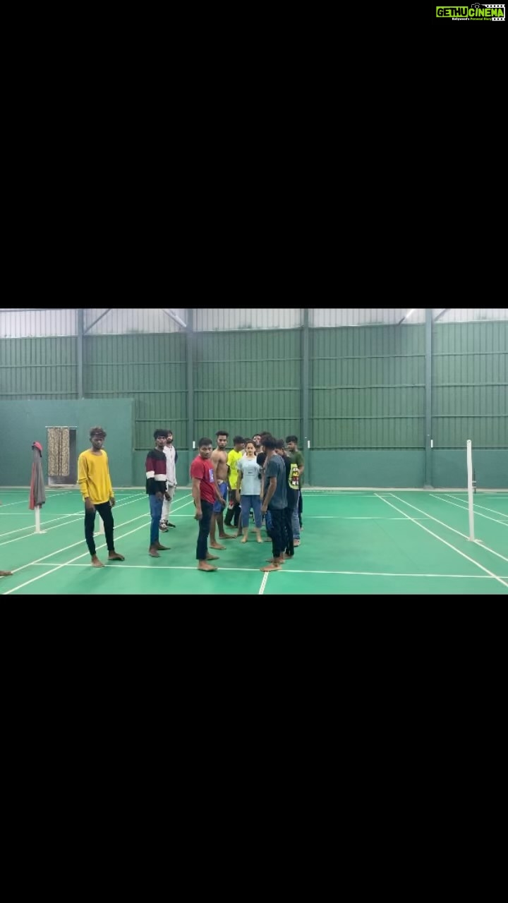 Anitha Sampath Instagram - The struggle is real! Our finale practise session😇Kudos to the dancers who performed the jawdropping stunts👏🏼Big thanks to my choreographer @abusdc for believing is us and thanks to my masters @vinothdancer_official and @sakzzz1616 for always being our strength and teach us with fullest dedication! 🙏🏻🙌🏼 Title wouldn’t have been possible without all three of you! And spl mention to @shariqqqq777 for bravely & quickly learning the risky stunts which made the finale even more grandeur and for being my best dance partner! 💪🏼🥰