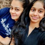 Anitha Sampath Instagram - Dance practise for the next round! With my “love round performance“ twin partner @ikshithasenthil16 #bbjodigal #vijaytv