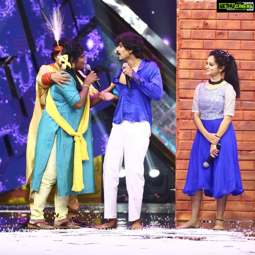 Anitha Sampath Instagram - With our choreographer @abusdc master. Special thanks to the talented @sakzzz1616 master and @ikshithasenthil16 who danced with us for this round. And with thambi @shariqqqq777 #vijaytv #bbjodigal #sunday8pm #dance #dancelove
