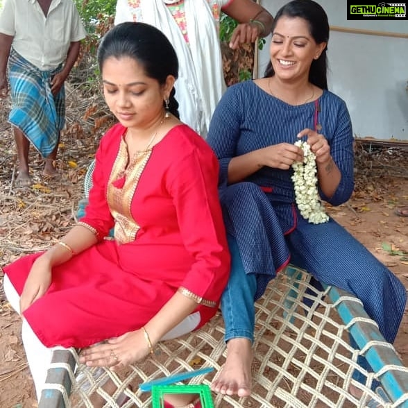 Anitha Sampath Instagram - டேனி திரைப்படத்திற்கு தந்த ஆதரவுக்கு மிக்க நன்றி லவ்லீஸ்.. இவ்ளோ பேர் பார்த்து மெசெஜ் பண்ணுவீங்கனு எதிர்ப்பார்க்கல...❤️ And thanks to the sweetest @varusarathkumar mam and my director Santhanamoorthy sir.. . #டேனி #danny #zee5