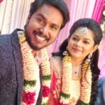Anitha Sampath Instagram - சில காதல் இங்கே கல்லரையில் அடக்கம்.. சில காதல் இங்கே சில்லரையில் தொடக்கம்.. அது போல அல்ல கல்லரையை கடந்திடும்.. சில்லரையை ஜெயித்திடும் என் காதல்.... ❤️ . 46th month proposal day monthly-versary ❤️ . 11th month wedding monthly-versary..❤️ . Both falls on 25th..❤️ @itsme_pg