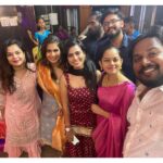 Anitha Sampath Instagram - Happy meeting these beauties after ages😍 @actress_ramyapandian @samyuktha_shan @sundari_designer @itsme_pg #friends #biggboss #biggbosstamil #biggboss4 #ramyapandiyan #anithasampath #anitha #newsreaderanitha #newsreaderanithasampath #tamilnewsreader #tamilactress #weddingseason #wedding #southindianweddings #actressramyapandiyan #samyukatha #biggbosssamyuktha #samyukthashan