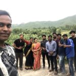 Anitha Sampath Instagram – And that’s a wrap up!!
14 நாட்கள் இத்தனை கூட்டமும் ஒரே வீட்டில்..ஒரே இடத்தில் ஒன்னா சாப்பிட்டு. ஷூட்டிங் ஷூட்டிங் நு எல்லாரும் ஒன்னாவே இருந்துட்டு.. கெடக்கிற கேப்ல ஒன்னா உக்காந்து கத்தி கைதட்டி தாயம் ஆடிட்டு..சூட்டிங்குக்கான  லாங் டிரைவ்ல கார்ல காத கிழிக்கிற மாதிரி சவுண்டோட ஒன்னா சத்தமா பாடிட்டு..ஒன்னா தூங்கி ஒன்னா எழுந்து குடும்பம் மாதிரி இருந்துட்டு இன்னக்கி சென்னையில வீட்டுல தனியா சாப்பிடவே என்னமோ மாதிரி இருந்துச்சு..கில்லி படத்துல தளபதி “தனலஷ்மி வண்டில ஏறு” னு சொல்லிட்டு மிஸ் பண்ற சீன் மாதிரி தான் இருந்துது..
.
Director, asst directors,co actors and producer அம்மாவில் இருந்து புன்னகையோட எனக்கு தட்டுல சாப்பாடு போட்ட அம்மா அக்கா அண்ணா,எனக்கு தாகத்துக்கு தண்ணி புடிச்சு குடுத்த அக்கா,நாங்க சாப்டு வச்ச தட்ட கழுவி வச்ச அம்மா வரைக்கும்..எல்லாருக்கும் ரொம்ப ரொம்ப நன்றி..
.
முதல் நாள் சூட்டிங்ல இயக்குனர் சத்தியாவ மட்டும் தான் தெரியும்.. ஆனா திரும்ப வரும் போது நிறைய உள்ளங்கள சம்பாச்சிட்டு வந்துருக்கேன்..thank you lovelies..and all the best Sathya and team..மாயம் நிகழும்!
.
Director @j.sathiyaseelan 
Associate @bhuvaneshraj2704 
Co actor @anushri_anitha 
Co actor @silva_stunt 
Producer @im_ragul_ron 

Asst dir #gladson
Cinematographer #gandhi 
Editor #xavier
Photos #aravind
Co ordinator #santhosh Arani (Tirvannamalai), India