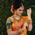 Anitha Sampath Instagram – குழந்தையின் முத்தத்தை விட 
அற்புதம்;
கன்னத்தில் தேங்கும் 
எச்சில் குளிர்.. -கவிஞர் சுகுமாரன்.
.
Make up : @laavi_me
Blouse: @mabia_mb 
Jewellery: @new_ideas_fashions 
Photography : @p2click.i
Photo edit : @wedding.destination.chennai 
Saree : @akshaya_meenakshi_kanchipuram
.
#anithanewsreader #anithasampath #anithasampathvlogs #anitha #suntv #suntvanchor #sunnews #anchor #photoshoot #picoftheday #bridal #southindianbridal #southindianlook #bridallook #southindianbridallook