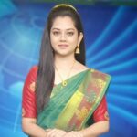 Anitha Sampath Instagram – கொரோனா பரவி வரும் வேகம் அதிகரித்துள்ளதால்..well wishers request படி..வீட்டிலுள்ளோர் நலன்கருதி இன்றில் இருந்து 10 நாட்களுக்கு சிறு விடுப்பு எடுத்துள்ளேன்..10 நாட்களுக்கு செய்திகளில் வரமாட்டேன்..சும்மா ஒரு முன்னெச்சரிக்கை தான்.. கொஞ்சம் மிஸ் பன்ற மாதிரிதான் இருக்கு..என்ன பண்றது..நீங்களும் பத்திரமா இருங்க..
.
அதுவரை தினம் யூ-டியூபில் சந்திப்போம்.. #11am daily #anitha_sampath_vlogs #link_in_bio
.
#covid_19 #besafe #stayhome #anithanewsreader #anithasampath #anithasampathnewsreader