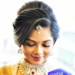Anitha Sampath Instagram – என் கவிதைகளில் கண்மலர்ந்தவளோ..
என் மெளனங்களை மொழிபெயர்த்தவளோ..
.
mua: @shanthoshi_mua
Jewelry : @aadhirabridal_jewellery @aadhira_fashions
hairstylist : @hairstylist_yugaa
Click: @pugaipada_thozhan
Blouse : @lopa_design_studio
Costume : @meshira.in