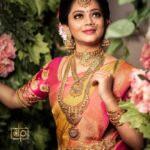 Anitha Sampath Instagram – இளவேனிற் கால பஞ்சமி..
.
Happy to work with an excellent team..100% satisfied photoshoot..
.
Mua: @makeupby_brintha
Hair:  @kowshi_mua
Costume: @dhiya_designs
Jewels: @new_ideas_fashions
Photo: @diwahar_photography