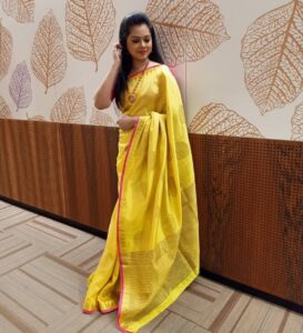 Anitha Sampath Instagram - மலர்வாய் மலர்வாய் கொடியே.. கனிவாய் கனிவாய் மரமே.. நதியும் கரையும் அருகே.. நானும் அவனும் அருகே.. . #anitha #anithasampath #anchoranitha #anithaanchor #newsreader #newsreaderanitha #suntv #suntvanchor #sunnews #news