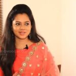 Anitha Sampath Instagram - 7 மாதங்களுக்கு பிறகு என்னை முதன்முதலில் YouTube தளத்தில் பேட்டியெடுத்த behind woods-ல்.. (Link in bio and story) Thank u guys for still remembering me!! . Costume stitched by @wear_it_like_a_women Great time with thambi @vj_nikki_