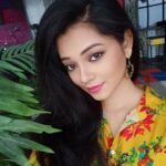 Anitha Sampath Instagram - . என்னைவிட்டு தென்றல் கொஞ்சம் தள்ளிச்சென்றது; நான் உந்தன் பேரை சொன்னவுடன் அள்ளிக்கொண்டது..! . Ear ring: @shrii_valavi Vanakkam thamizha set . #anitha #anithasampath #anchoranitha #anithaanchor #newsreader #newsreaderanitha #suntv #suntvanchor #sunnews #news #vanakkamthamizha