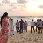 Anitha Sampath Instagram - கையில் ஏந்திய கனவா நீ! . #anitha #anithasampath #anchoranitha #anithaanchor #news #newsreader #newsanchor #goa #goadiaries #goabeach #candolimbeach #candolim #sunset Candolim