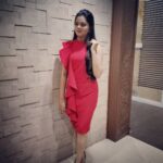 Anitha Sampath Instagram - #anitha #anithasampath #vanakkamthamizha #suntv #sunnews #anchor #anchoranitha Sun Network