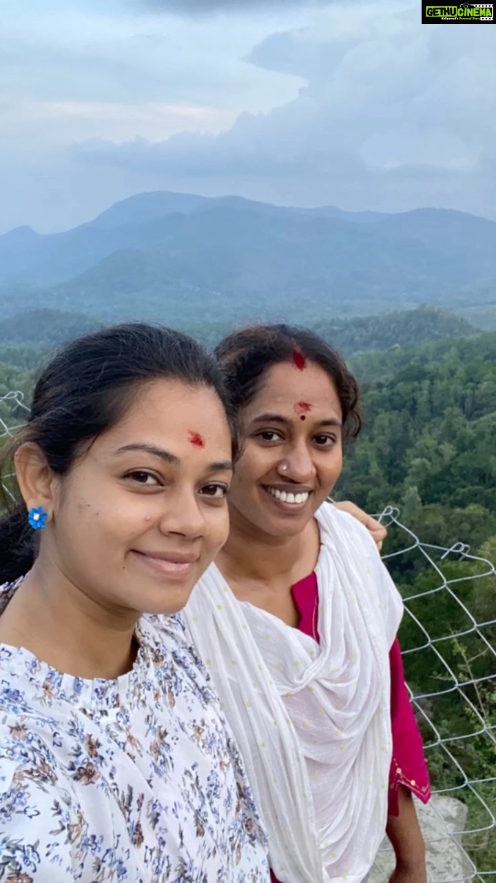 Anitha Sampath Instagram - Our kutti trip to sirumalai hills😍 with @itsme_pg @thamaraiselvisarathy_official #familytime #sirumalaiforest #anithasampath #thamaraiselvi Sirumalai Forest Reserve