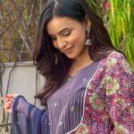 Ankitta Sharma Instagram - 💙🌸
