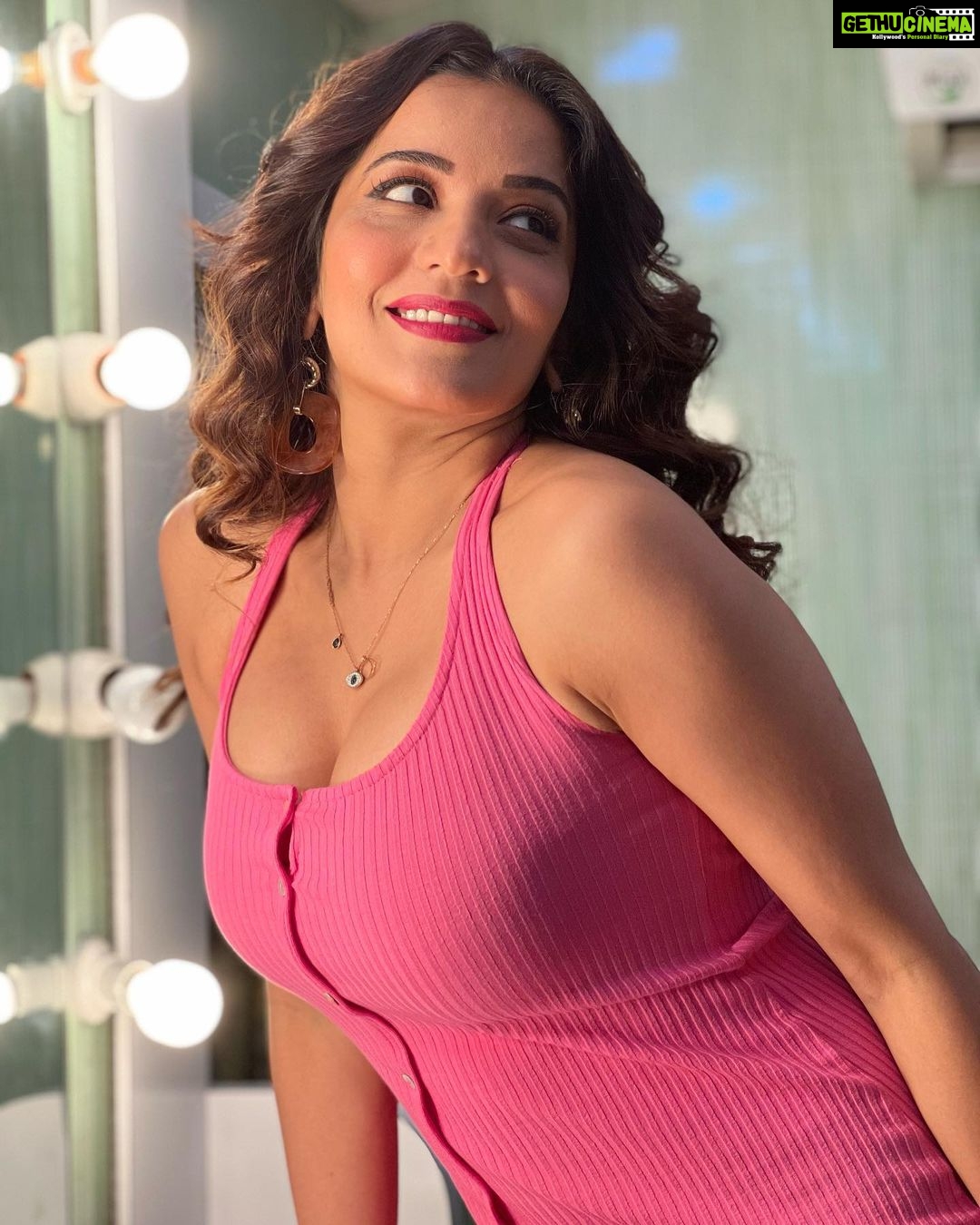 Antara Biswas Instagram - πΈππππ