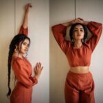 Anupama Parameswaran Instagram – And #karthikeya2 promotions starts 🥁
Look one 
In love with 
This one ☝🏼 

Loved Wearing @notchabovecreations
Styled by @rashmitathapa

Styling team @aishwarya128 @seeta.adhikari.7524

Earrings @spillthebead
Shot by @sharathchandra_photography
Hairstyle @koli_sarika7313