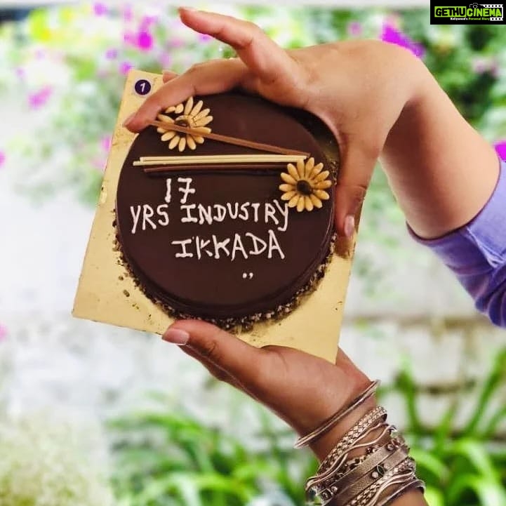 Anushka Shetty Instagram - 17 years of much love and constant support from Film Industry,Family & well-wishers🧿🥰😍🙏 all who take out of your life’s to be part of mine a big thank u from the bottom of my Heart♥️My Fans😘🤗words always fall short for ur unconditional love & surprises which means a lot🤩😇