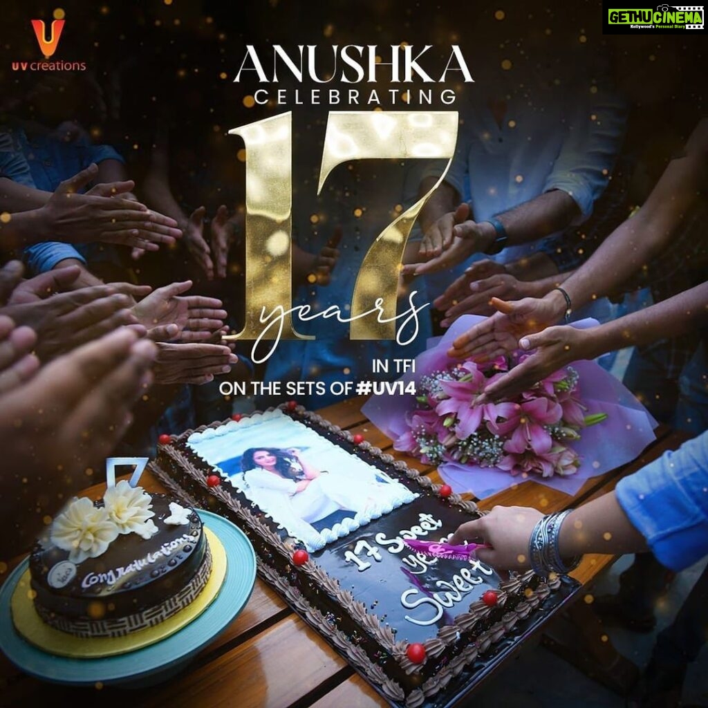Anushka Shetty Instagram - 17 years of much love and constant support from Film Industry,Family & well-wishers🧿🥰😍🙏 all who take out of your life’s to be part of mine a big thank u from the bottom of my Heart♥My Fans😘🤗words always fall short for ur unconditional love & surprises which means a lot🤩😇