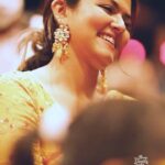 Aparna Das Instagram - Priyan Ottathilaanu GCC Premiere @aparna.das1 ♥️ @_talkysm_ . Shots @story_diaries_of_alan Cuts @mr_appooss_ . #beast #aparnadas #priyanottathilaanu #mollywood #malayalam #actress #movies #nylausha #sharafudheen