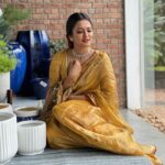 Aparna Das Instagram – For #priyanottathilaanu promotions ✨
Styling : @keepitstylish_by_ammu
@styledbyammu
Saree : @ektha.prescilajosephchungath
Blouse : @zurimarket
Make up : @makeup_by_mariyaaa
📷 : @jishnu.sidharth
Jewellery: @antegra_diaries
Location : @wudapple