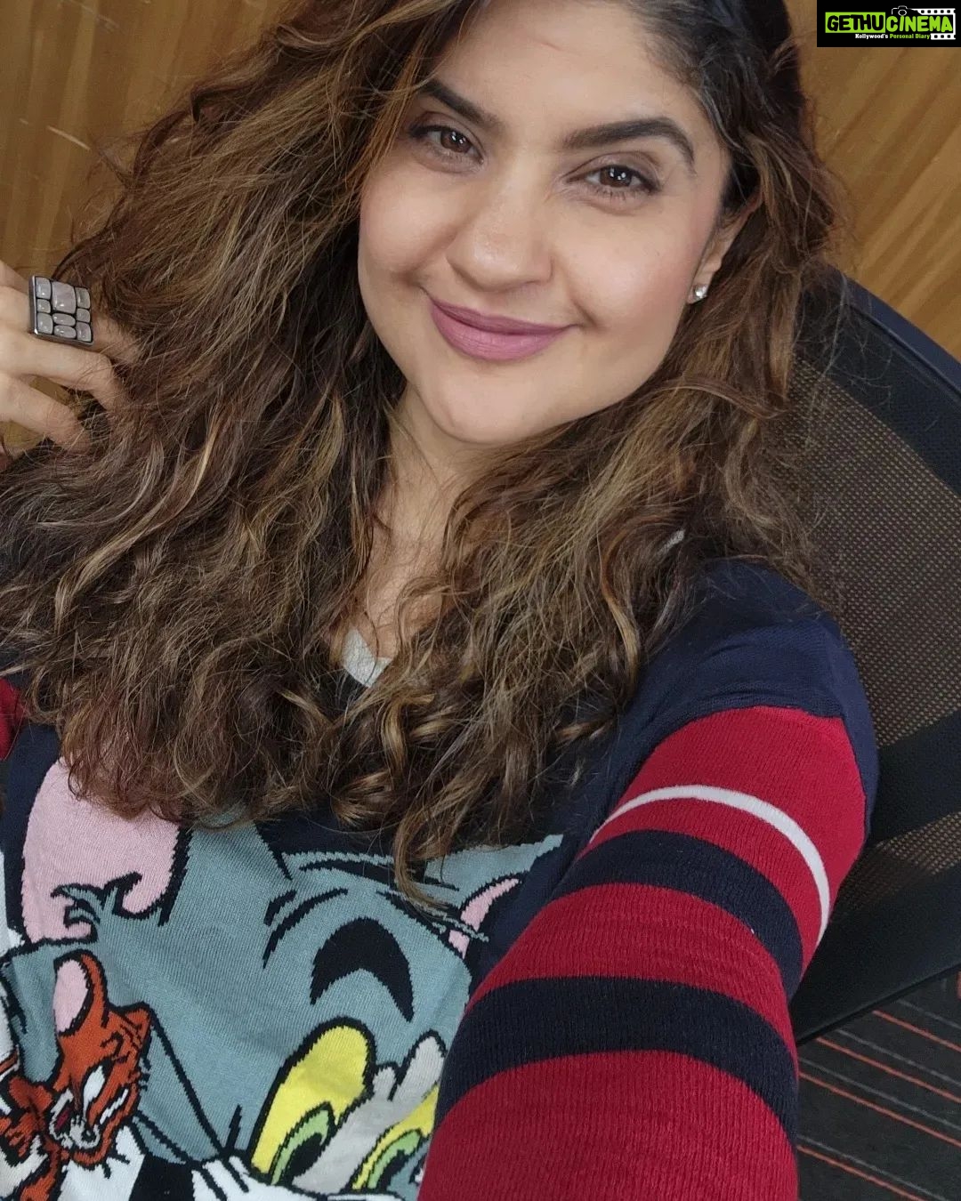 Archana Instagram - Happy birthday to us at @radiocityindia :D #21years #happybirthday #radio #celebrate #yeah #lifeisgood #radiorocks #celebration Radio City