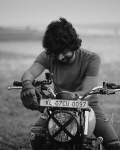 Arjun Das Instagram - 📸 @a.killer.eye 
@dirtya.aa41
🏍 @dilshad.majeeth