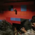 Arun Vijay Instagram – A surprise visit to @vettritheatreschennai …🤗 Phenomenal response with house full audience… Happy to see the family crowd. Thank you all for making #Yaanai a huge success… 🙏🏽❤️
#YaanaiRunningSuccessfully