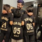 Arun Vijay Instagram - Thank you all for the phenomenal response for #Yaanai!!🤗❤️ Celebration with my loved ones... Blessed!!🙏🏽 #YaanaiRunningSuccessfully