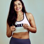 Ashna Zaveri Instagram – Turn your pain into purpose 💪🌟

#mondaymotivation