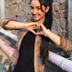 Ashnoor Kaur, smile, love, cute