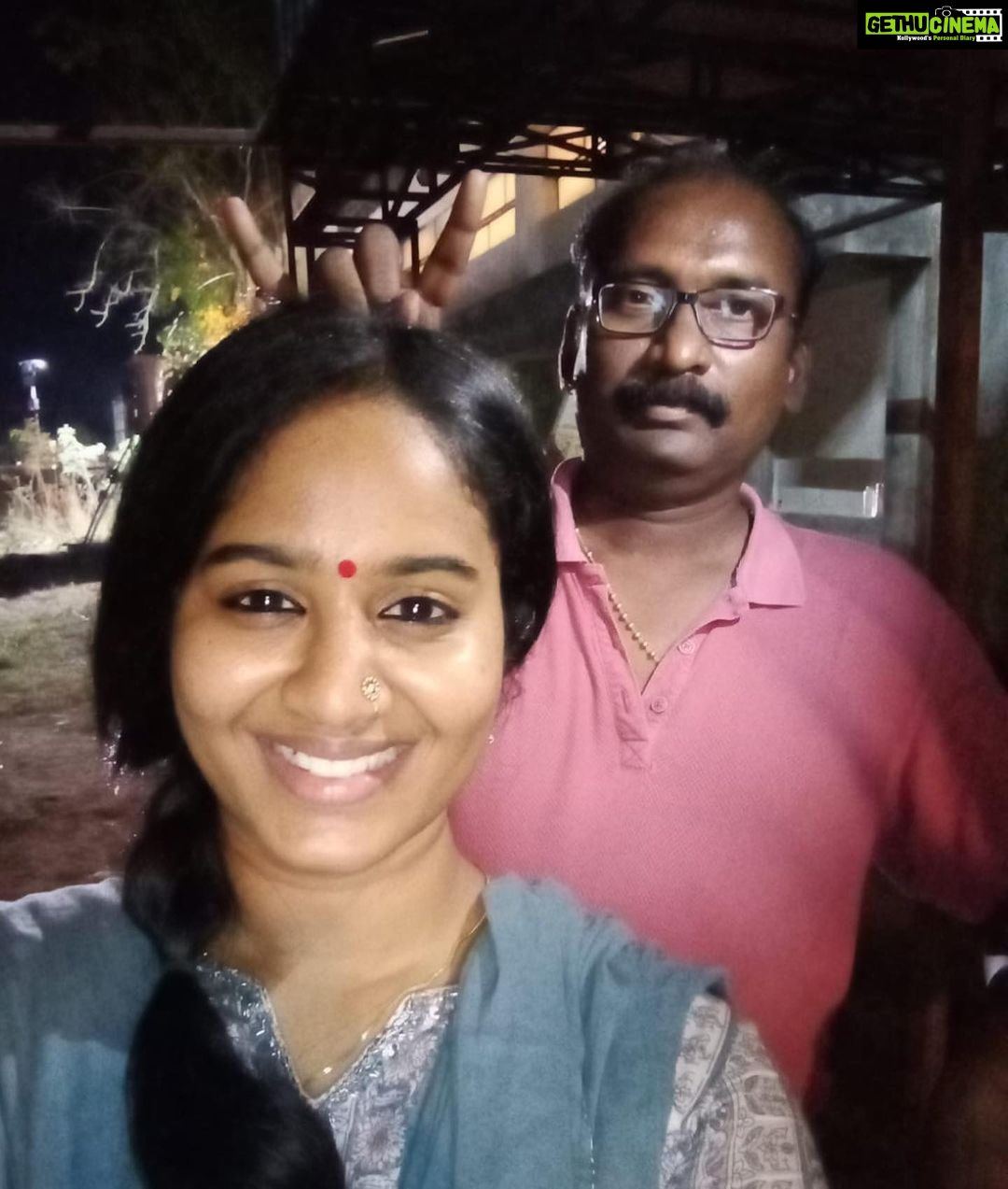 Brigida Instagram - Wishing you a many more happyyy birthday @arthur_a_wilson sir! ♥️ I can’t believe…I’ve been on your frames. Feeling so blessed that I’ve worked with a seniormost person who did extraordinary cinematography in films like , #panjathanthiram #anbesivam #povellamunvasam #pammalksamantham #rhythm #nankadavul #avanivan (My favourites) And who did mind blowing cinematography in, #iravinnizhal 🔥 (The world’s 1st Nonlinear single shot film) #brigida #brigidasaga #paviteacher #debut #assistantdirector #kollywood #iravinnizhal #parthibanradhakrishnan #arrahman #madrastalkies #cinema #love #flower