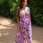 Chandini Tamilarasan Instagram – Glamour never takes a day off ❤️

📸 – @thestoryteller_india ✨
Outfit – @johnandananth ✨
Styling – @navadevi.rajkumar ✨
Mua – @anupama.krishnamachari ✨
Hairstylist – @prem_hairstyle ✨

#chandinitamilarasan #chandini 
#tamil #tamilactress #photoshoot