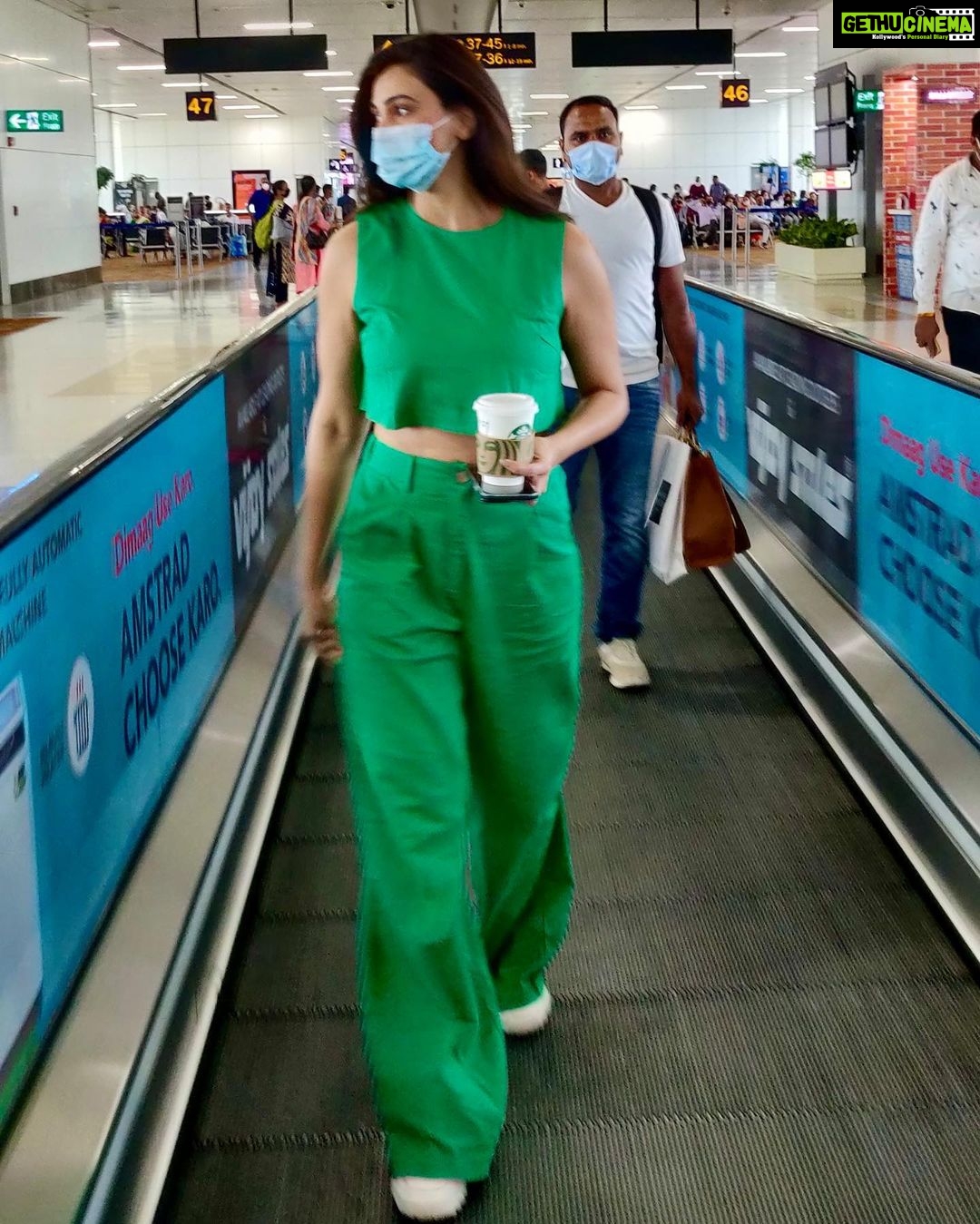 Daisy Shah Instagram - Photo dump . . . Wearing: @appapop . . . #weekthatwentby #livelovelaugh #daisyshah