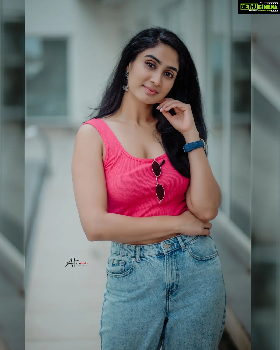 Deepti Sati Instagram - @deeptisati #latest #deepthisathi #in #inmalayalammovie #promotion #malayalamcinema #actressphotography #photoshoot #shootday #portraitphotography #canonphoto #photography #photooftheday #anusithara #anupamaparameswaran #nivethathomas #nityamenon #nivinpauly #mohanlal #mammootty #manjuwarrior #prithvirajsukumaran #tovinothomas #asif #saniyaiyappan #samyukthamenon #samantha #sruthihassan