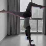 Deepti Sati Instagram - Love the upside down 😬Challenge ✅ Need to do more stuff like this 😃
