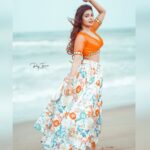 Dharsha Gupta Instagram – 🤍🧡One positive thought produces millions of positive vibrations🤍🧡
Hairstylist- @marysbridalstudio
Costume- @designer_siddhu
Pic- @raj_isaac_photography