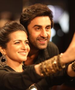 Dhivyadharshini Instagram - Well this happened today 
RANBIR RAJKAPOOR 🖤 
Hope this open more avenues for Tamil hosts in Bollywood 
#shamshera promotions Thnks for having me over @yrf @shamsheramovie 
Can’t wait to show you the content I created with HIM👍 
@meta thnks Instagram for making this happen 🤗

#ranbirkapoor #shamshera #ddneelakandan #dhivyadharshini #yashrajfilms #ddreels #shamsherapromotions #mumbai 
@camerasenthil @krrishskumar @raji_designer #sabahairdersser @whiteleaf_talent