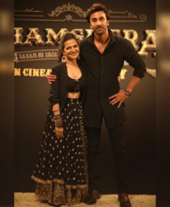 Dhivyadharshini Instagram - Well this happened today 
RANBIR RAJKAPOOR 🖤 
Hope this open more avenues for Tamil hosts in Bollywood 
#shamshera promotions Thnks for having me over @yrf @shamsheramovie 
Can’t wait to show you the content I created with HIM👍 
@meta thnks Instagram for making this happen 🤗

#ranbirkapoor #shamshera #ddneelakandan #dhivyadharshini #yashrajfilms #ddreels #shamsherapromotions #mumbai 
@camerasenthil @krrishskumar @raji_designer #sabahairdersser @whiteleaf_talent