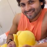 Dipika Kakar Instagram - Lijiye miliye meri eklauti sabse badi Sautan se 🤣😂🙈 Hai na @shoaib2087 ?!? 😂😂😂