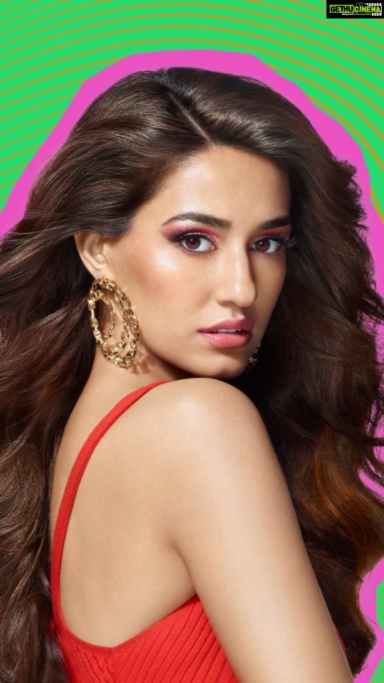 Disha Patani Instagram - Itβs the BIGGEST bash of the szn, π€π With 1100 Beauty & Personal Care brands on discount, even I can't keep calm β¨ππ
@myntra @myntrabeauty #Myntrabeautybash #IfYouNeverTryYoullNeverKnow