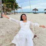 Divyanka Tripathi Instagram – Because girls like to swing 🕊️